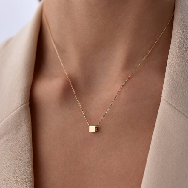 [LLOYD] 韓国☆10K Gold☆I AM Cube Necklace LLOYD] 韓国☆10K Gold☆I AM Cube Necklace (LLOYD/ネックレス