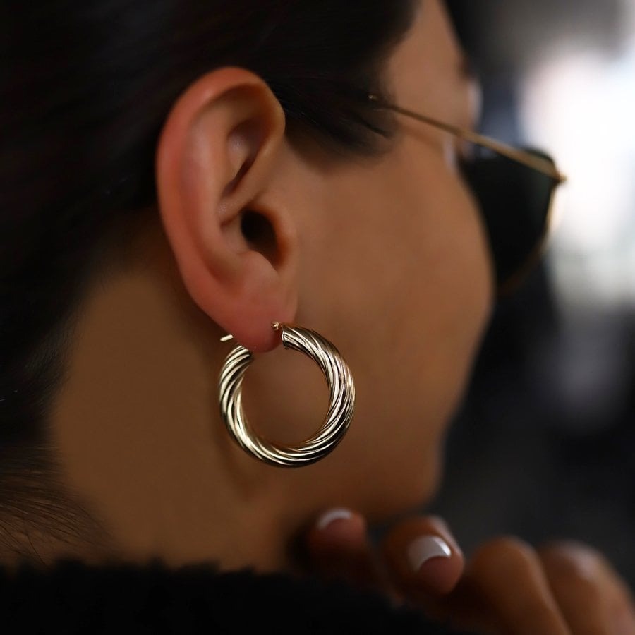 Line Bombe Hoop Earrings