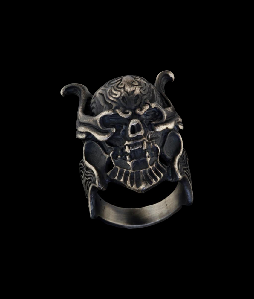 Men's Horned Skull Ring in Sterling Silver