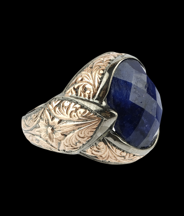 Ring with Root Sapphire Stones