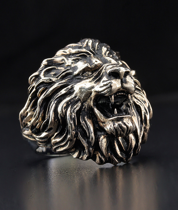 Men's Lion Ring in Sterling Silver