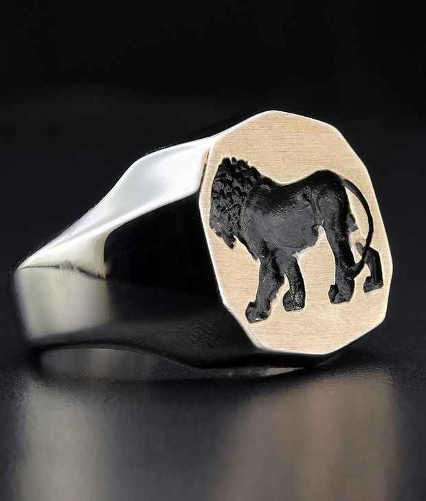 Men's Lion Signet Ring