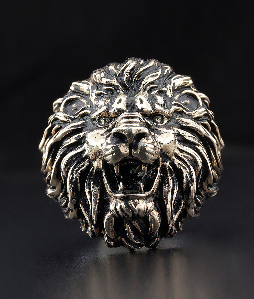 Men's Lion Ring in Sterling Silver