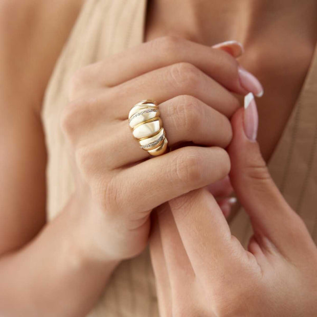 Croissant Ring in 14k Gold - Solid 14k Gold Ring
