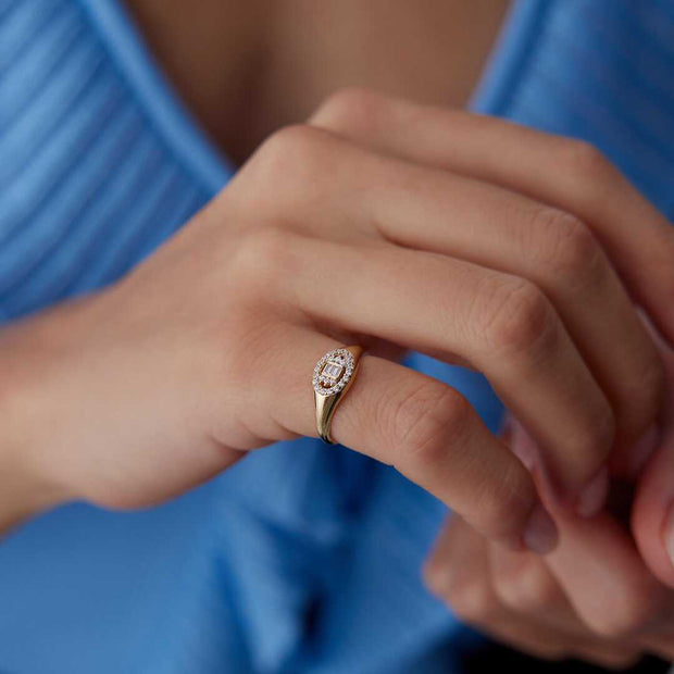 Baguette Signet Ring - Solid 14k Gold Ring