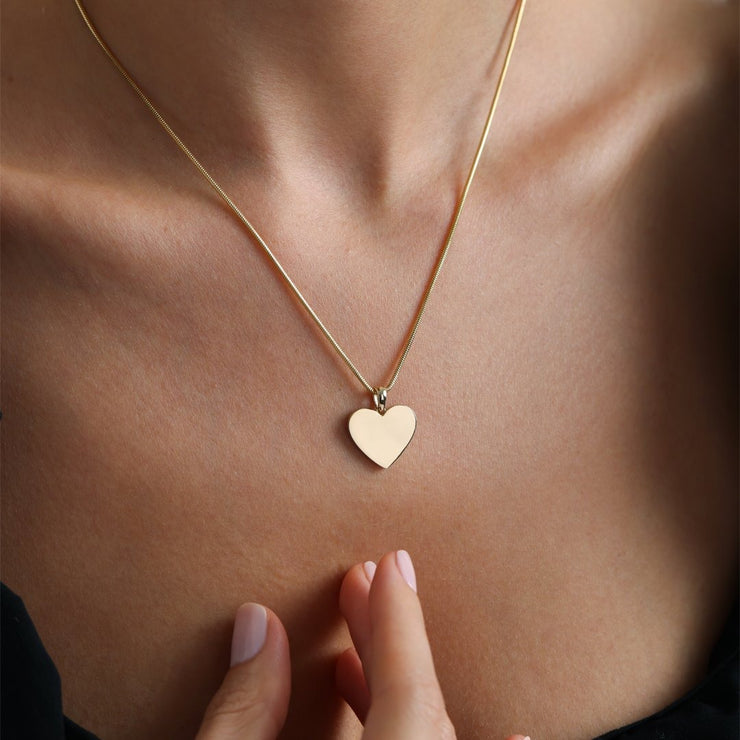 14k Gold Heart Plate Necklace