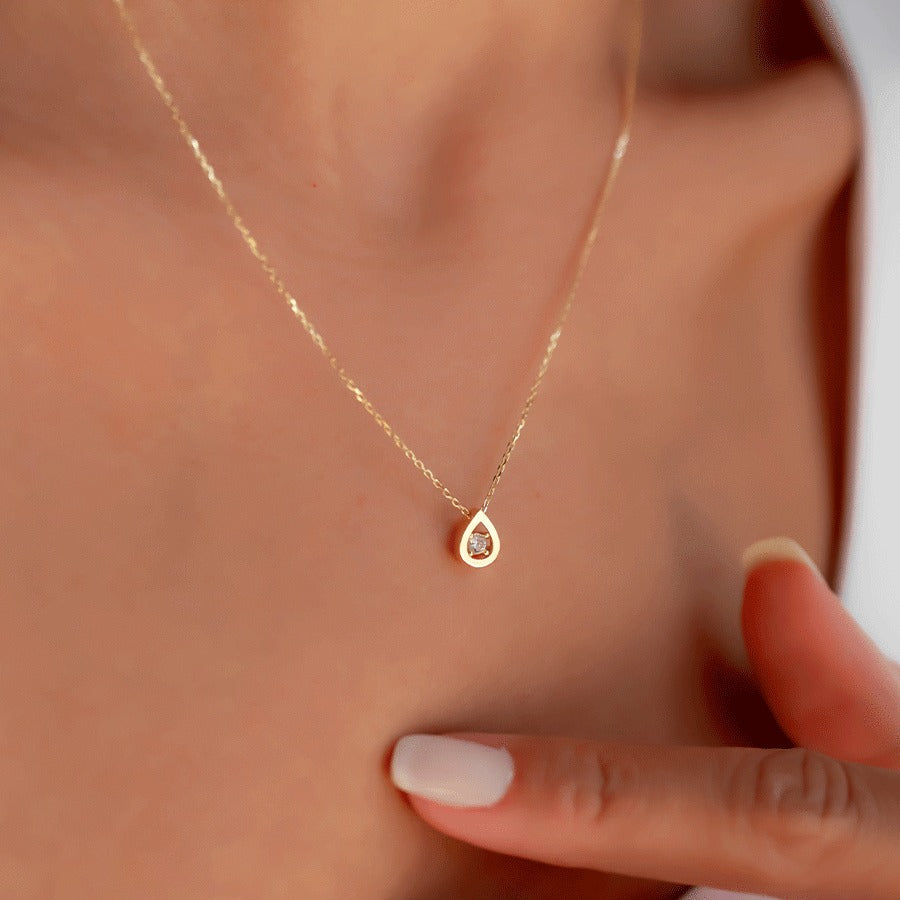 gold necklace, 14k gold necklace, necklace, 14k Gold Drop Model Necklace