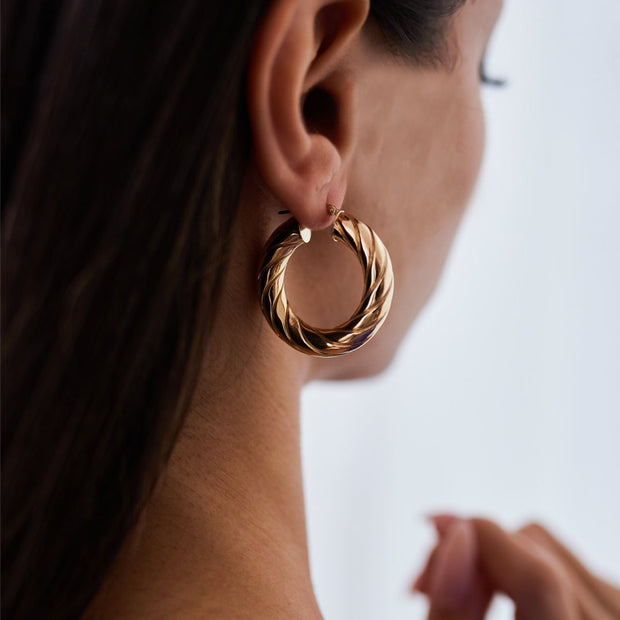 Dome Roll Bombe Hoop Earring