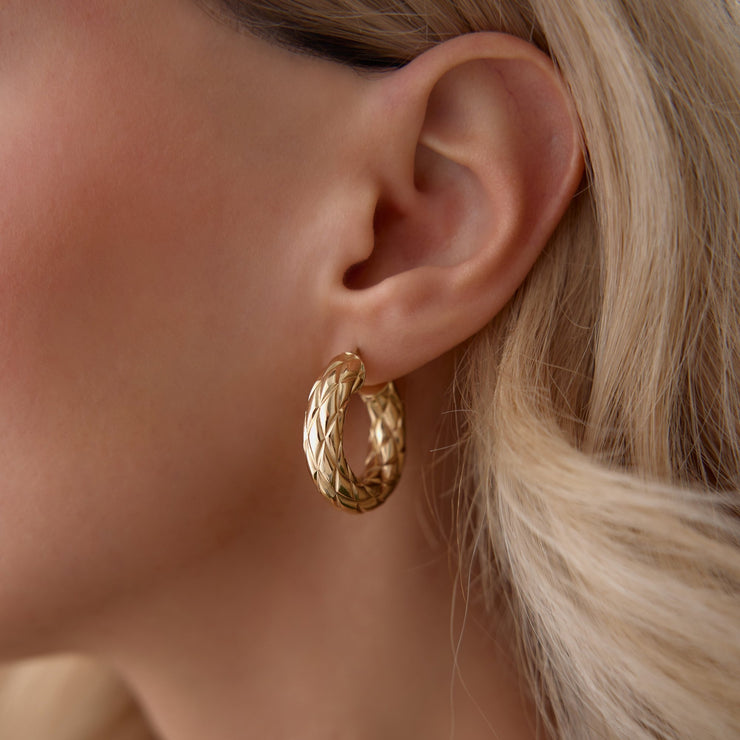 Wall Bombe Hoop Earring