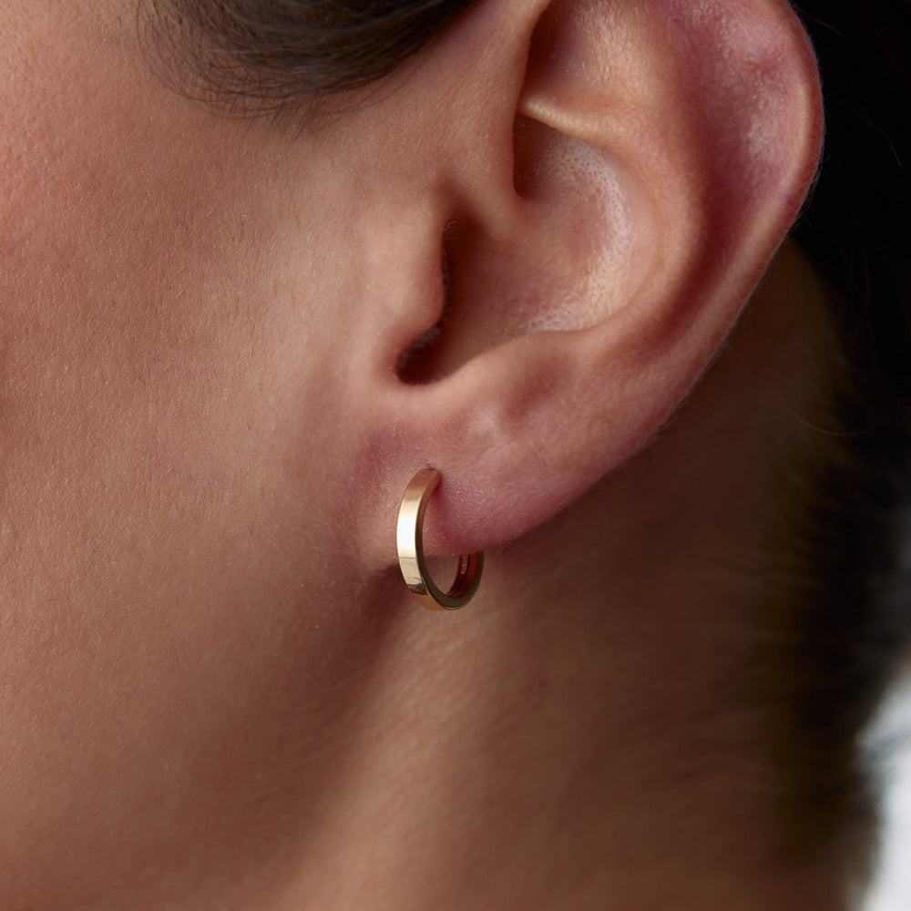 Small Interlocking Corner Hoop Earrings