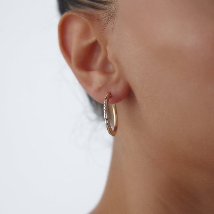 14k Gold Viber Oval Earring