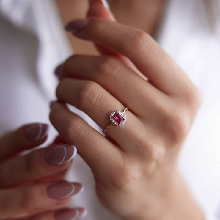 14k Gold Pink Tourmaline Twist Ring