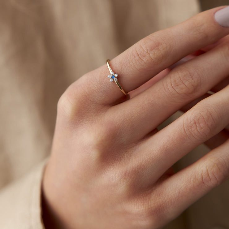 14k Gold Cemre Sapphire Blue