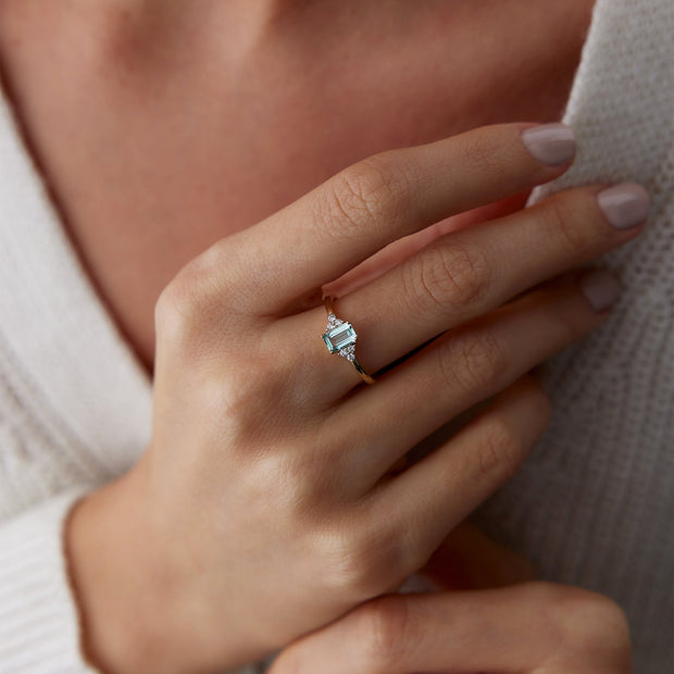 14k Gold Aquamarine Baguette Ring