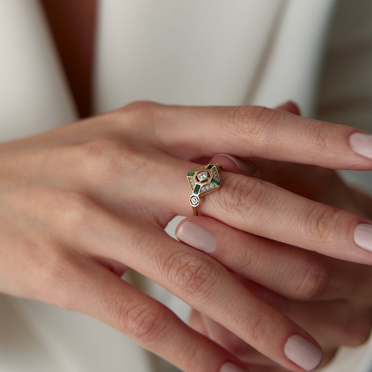 14k Gold Emerald Baguette Ring