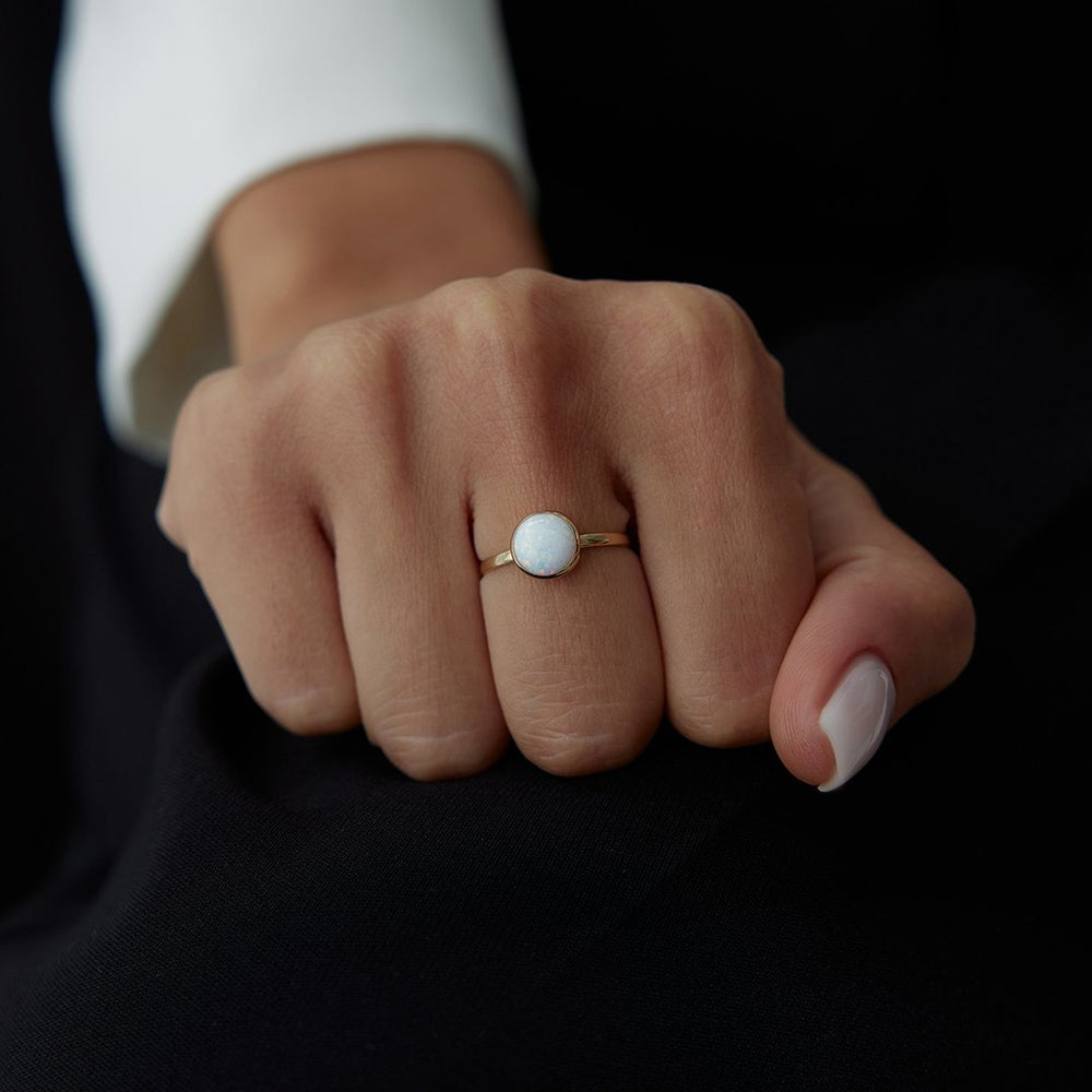 14k Gold Circle Opal Dora Ring