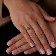 14k Gold Black Flower Ring