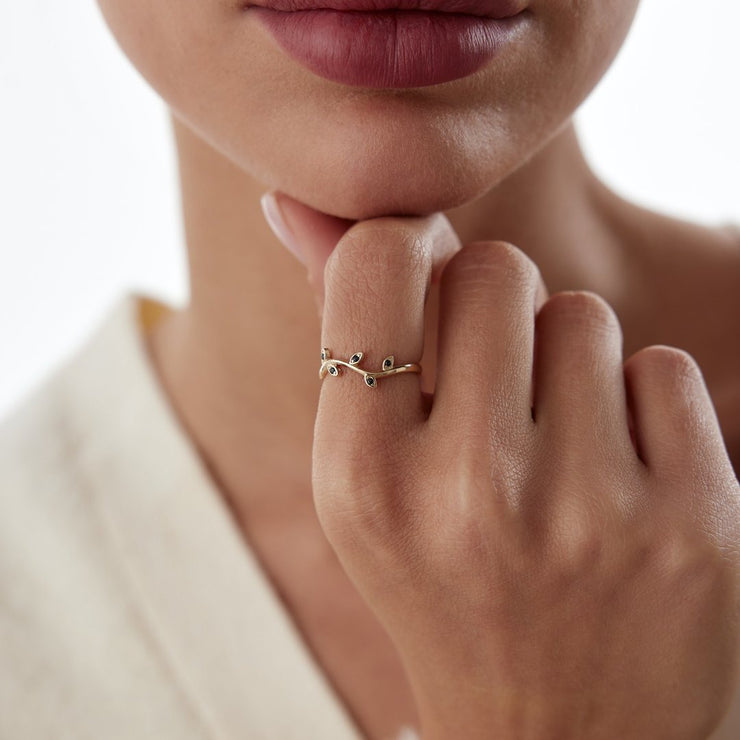 14k Gold Black Ivy Ring