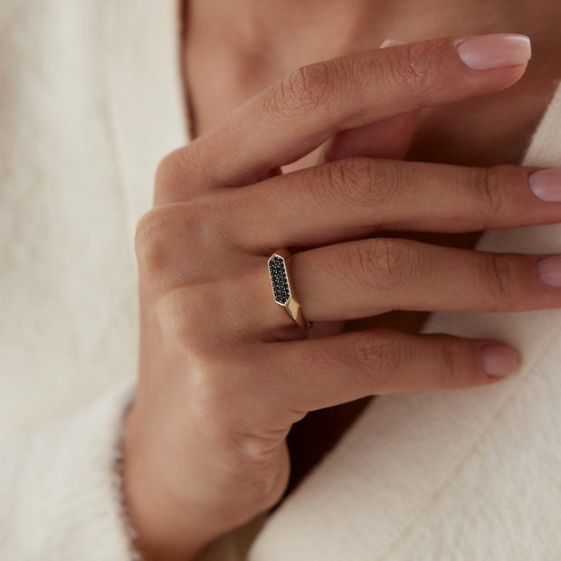 14k Gold Three Row Black Angular Ring