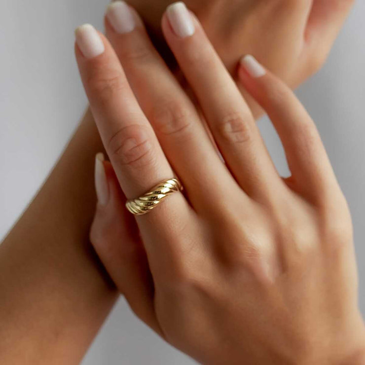 Croissant Ring in 14k Gold - Solid 14k Gold Ring