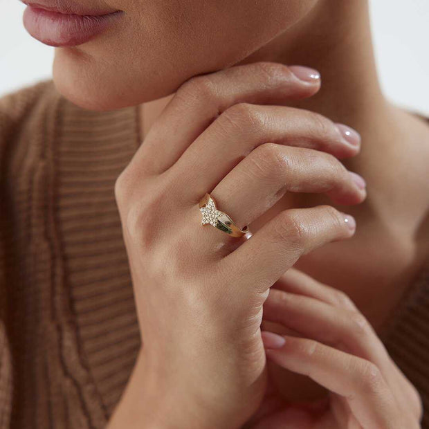 Bold Star Ring - Solid 14k Gold Ring