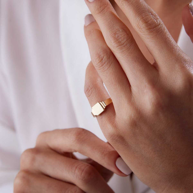 Square Plaka Ring - Solid 14k Gold Ring