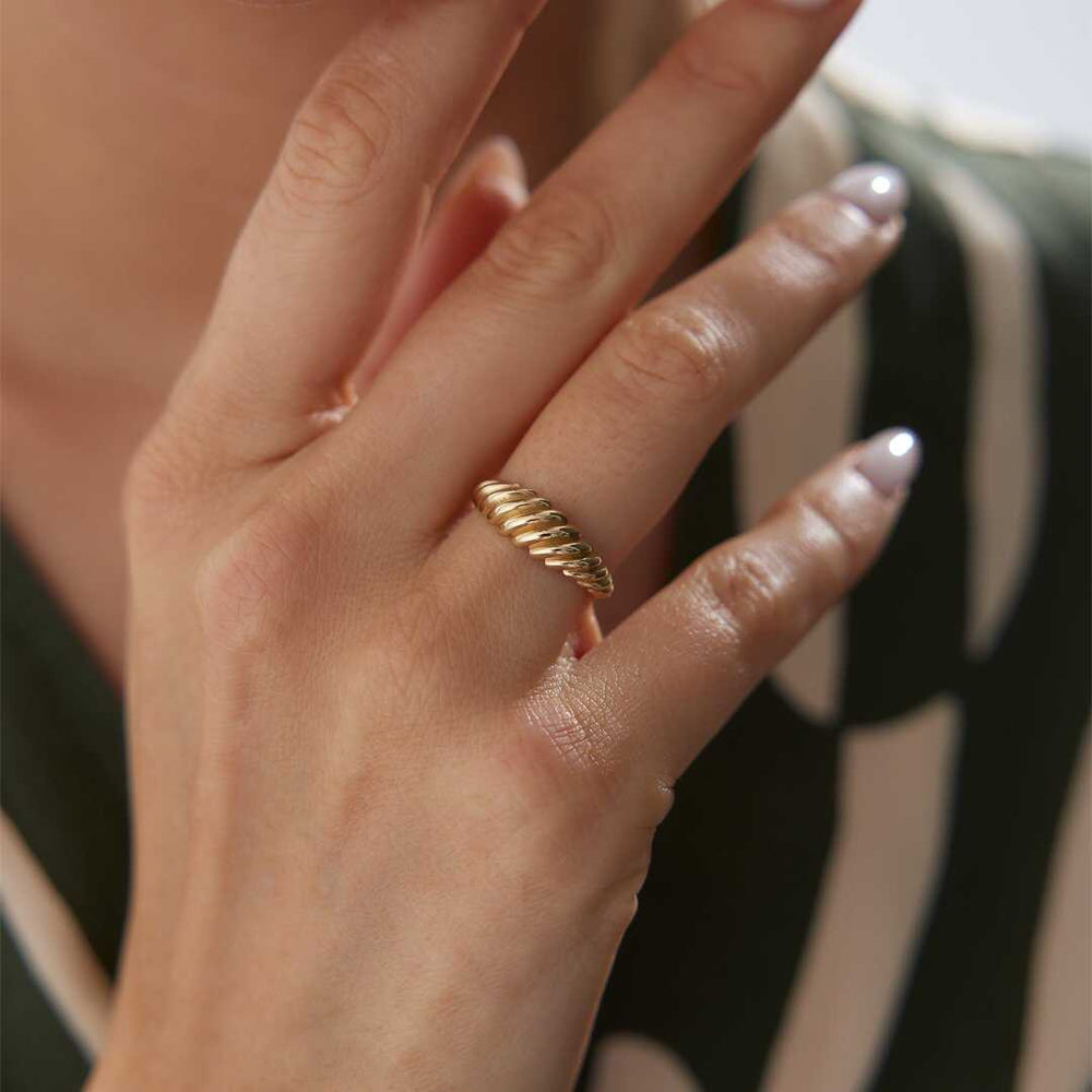 Croissant Ring in 14k Gold - Solid 14k Gold Ring