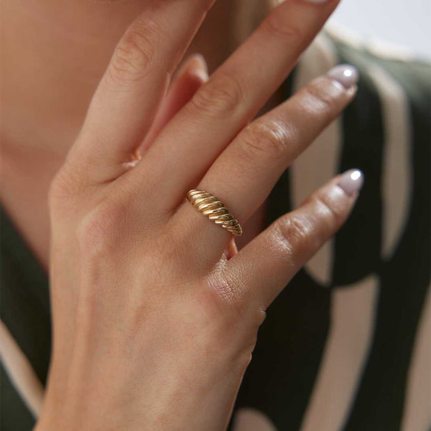 Croissant Ring in 14k Gold - Solid 14k Gold Ring