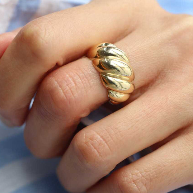 Croissant Ring in 14k Gold - Solid 14k Gold Ring