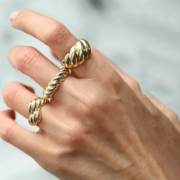 Croissant Ring in 14k Gold - Solid 14k Gold Ring