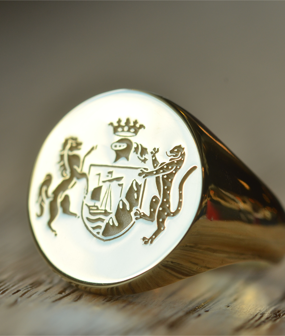 White Diamond Crest Ring Signet Style Gold For Sale at 1stDibs | unicorn  diamond ring, mens crest ring, art crest rings