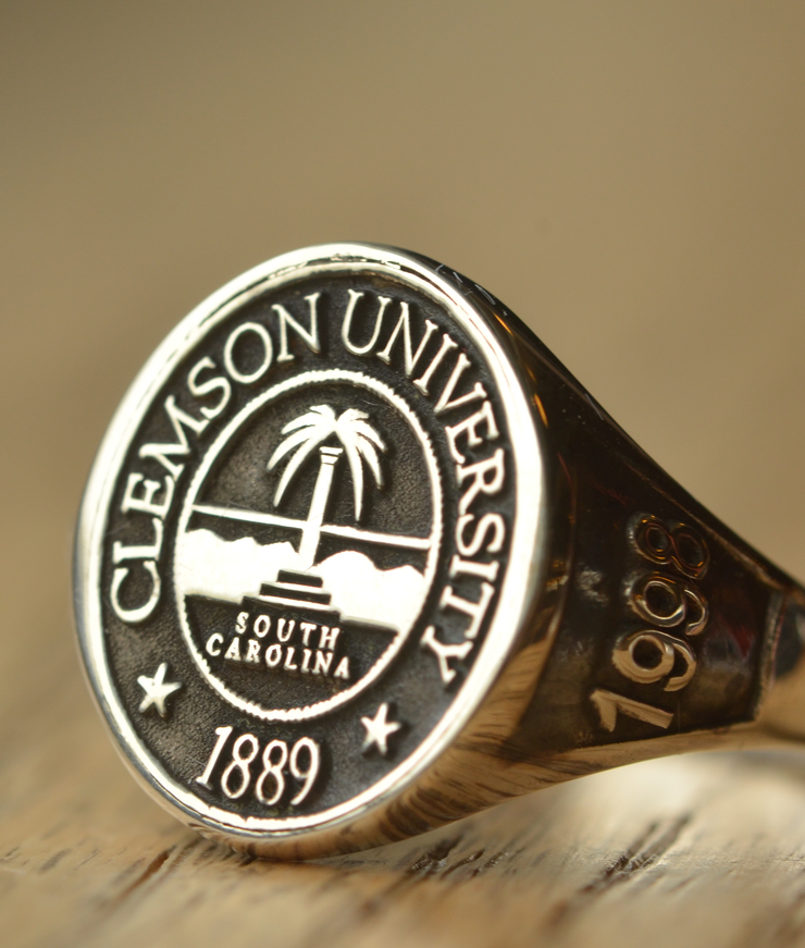 ring; signet ring; family crest ring; monogram ring; monogram signet ring; family ring; crest ring; coat of arms ring; class ring; college ring; university ring; graduation ring; customized jewelry; custom jewelry; personalized jewelry; custom made ring; made to order ring; solid gold ring; solid gold necklace; silver ring; silver necklace; sterling silver jewelry; sterling silver ring; sterling silver necklace; personalized necklace; custom made necklace; 