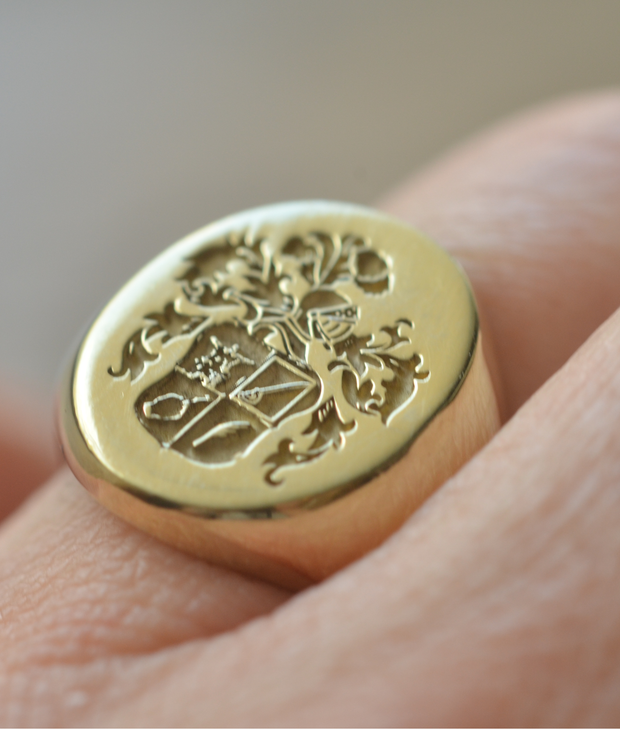 Custom Made Oval Family Crest Ring-Minimalist Designs