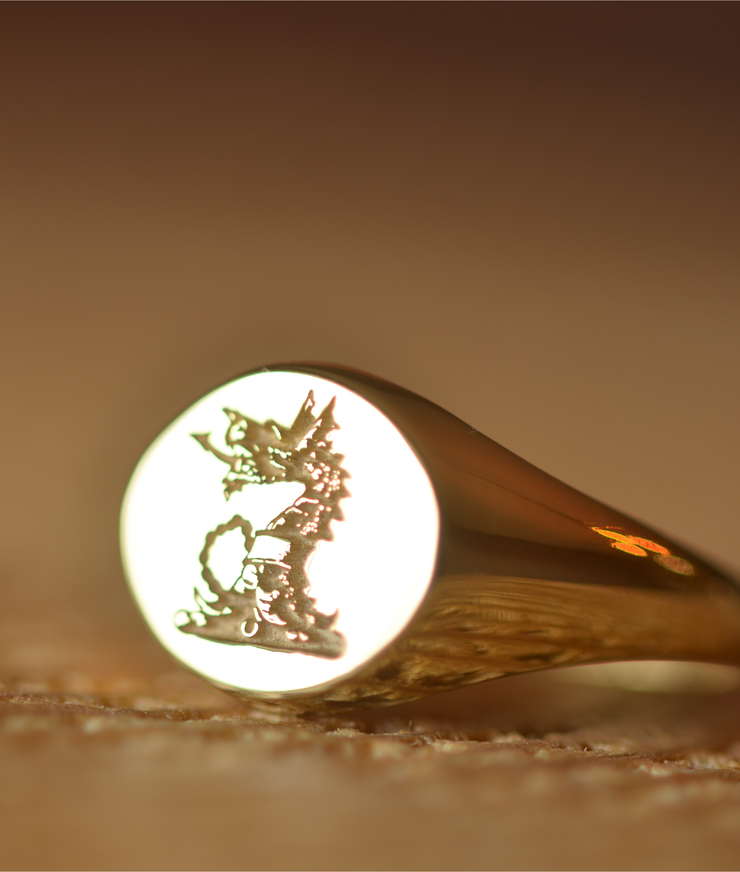 Custom Made Round Family Crest Ring-Minimalist Designs