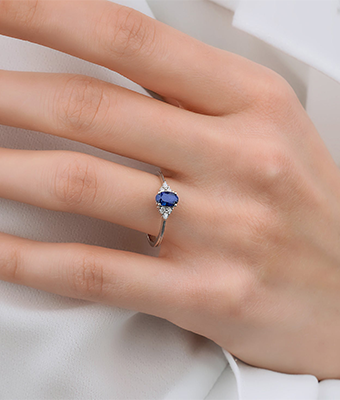 Sapphire Diamond Ring