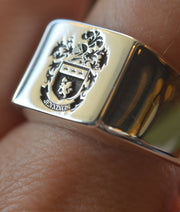 Personalized Square Family Crest Ring-Minimalist Designs