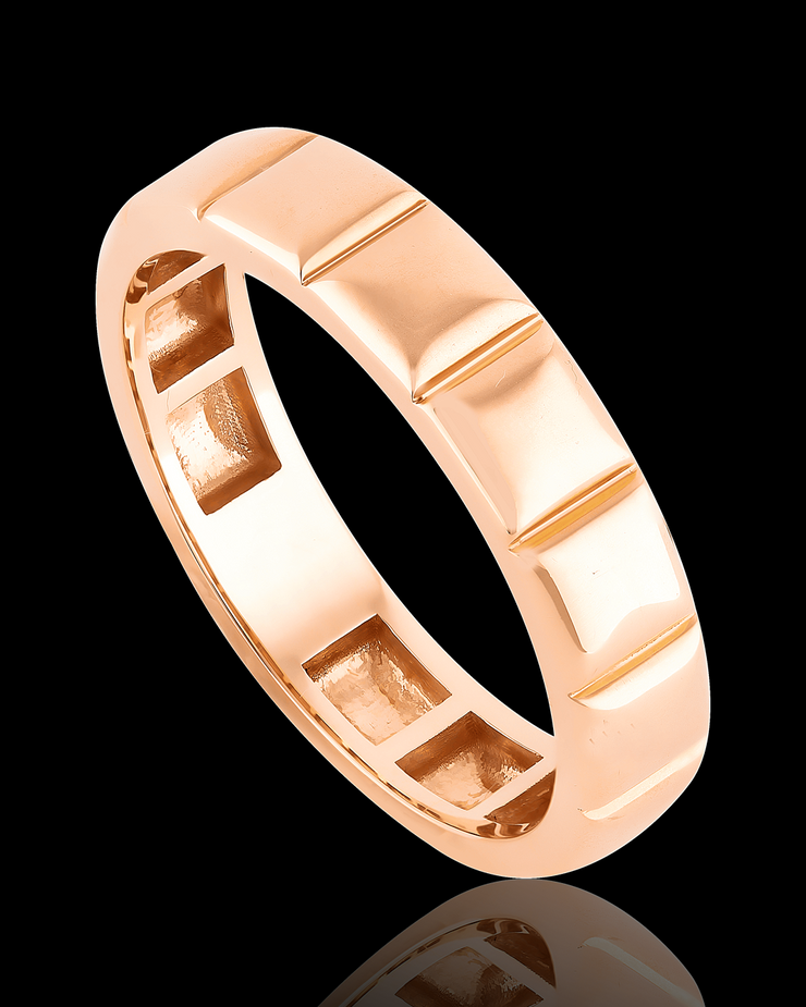 Minimalist Wedding Band in Solid Gold