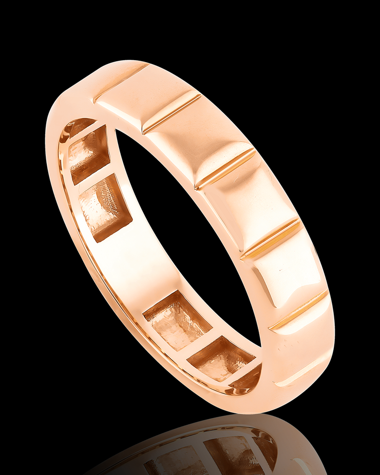 Minimalist Wedding Band in Solid Gold