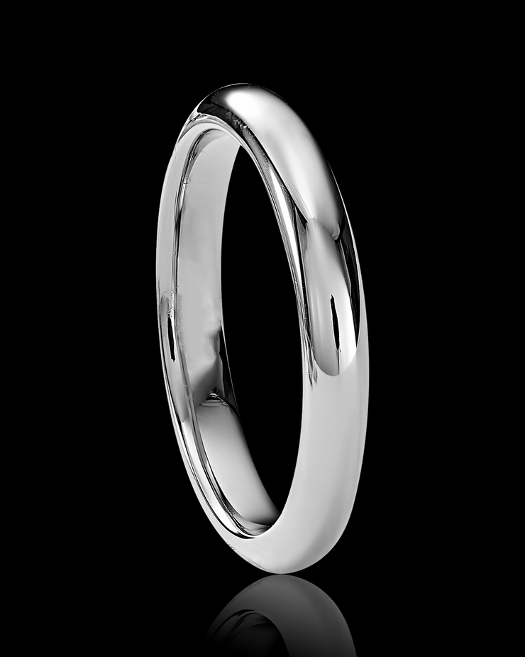 Minimalist Classical Wedding Band in Solid Gold